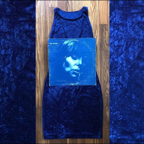 Blue Bow Crushed Velvet Dress - Picture 2 of 3
